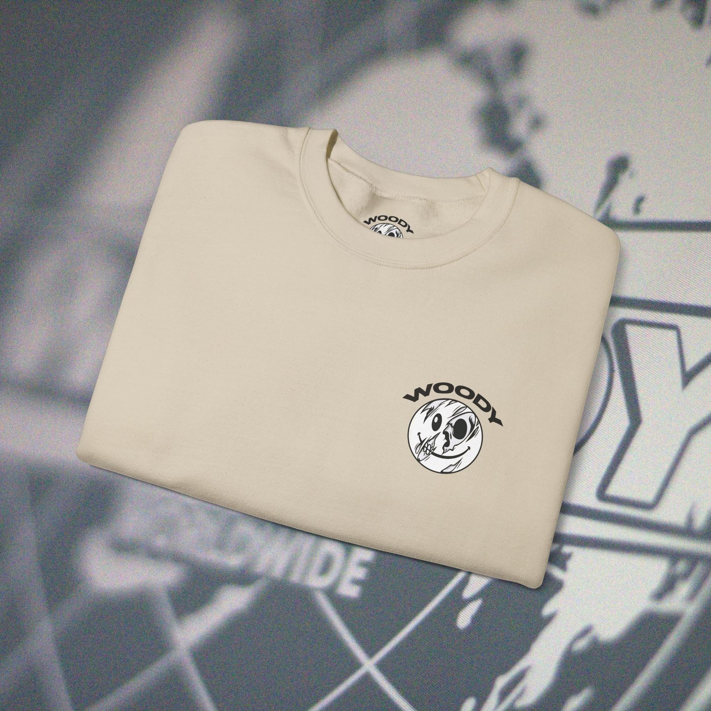 Woody Worldwide - Sand - Crewneck