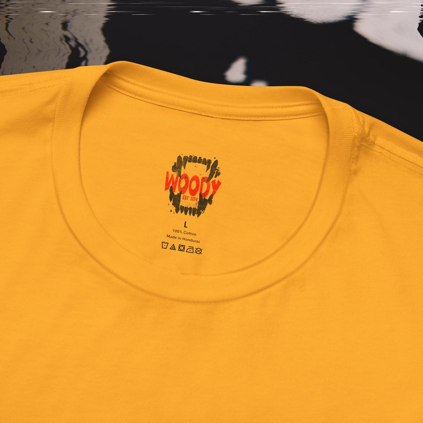 Bite Back - Gold - T-Shirt