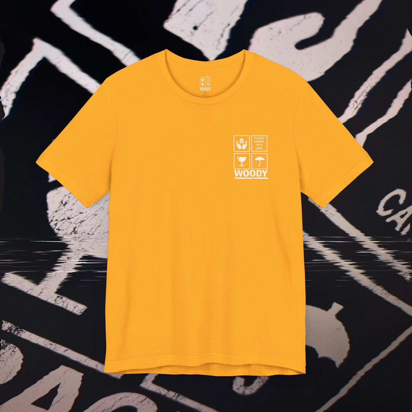 Fragile - Gold - T-Shirt