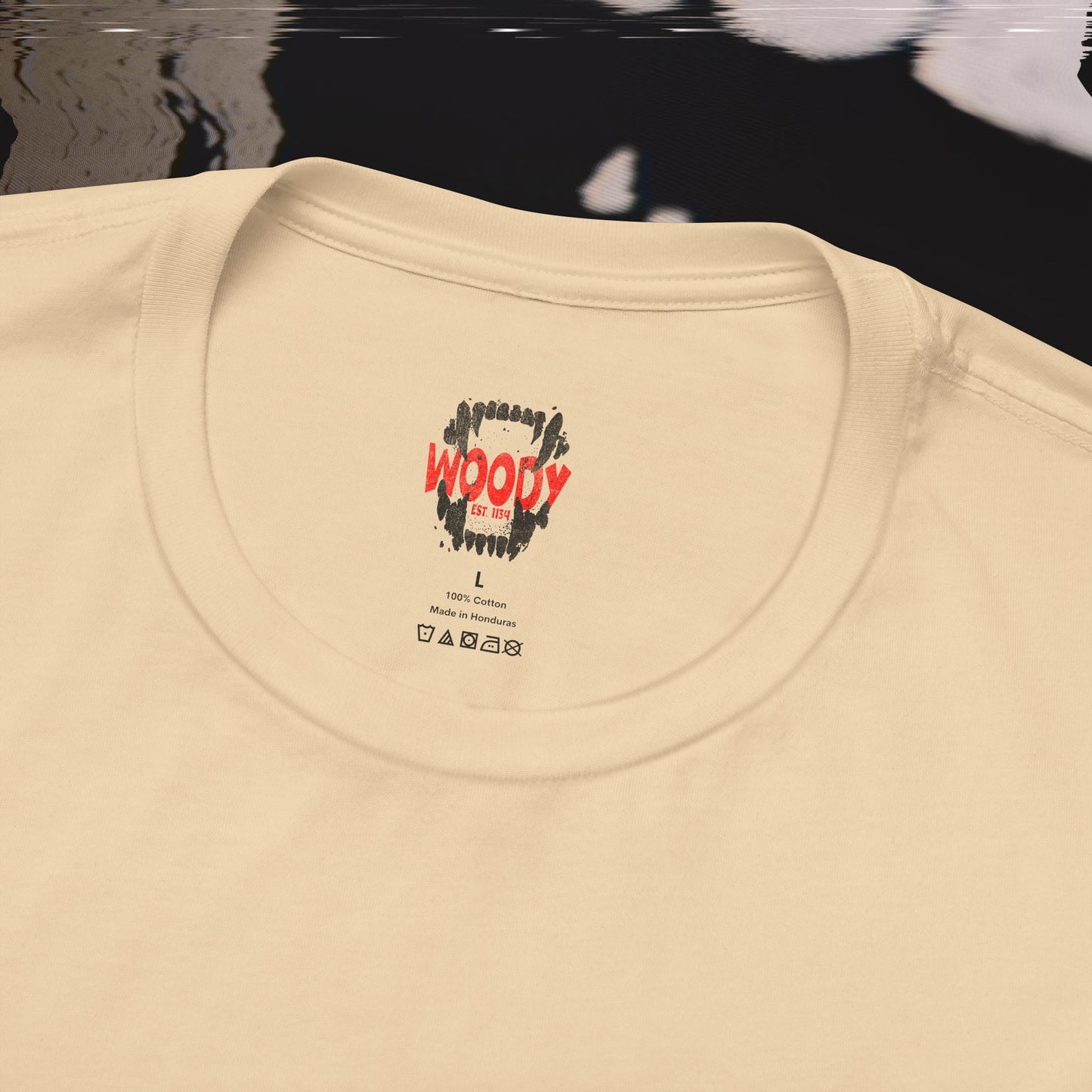 Bite Back - Soft Cream - T-Shirt
