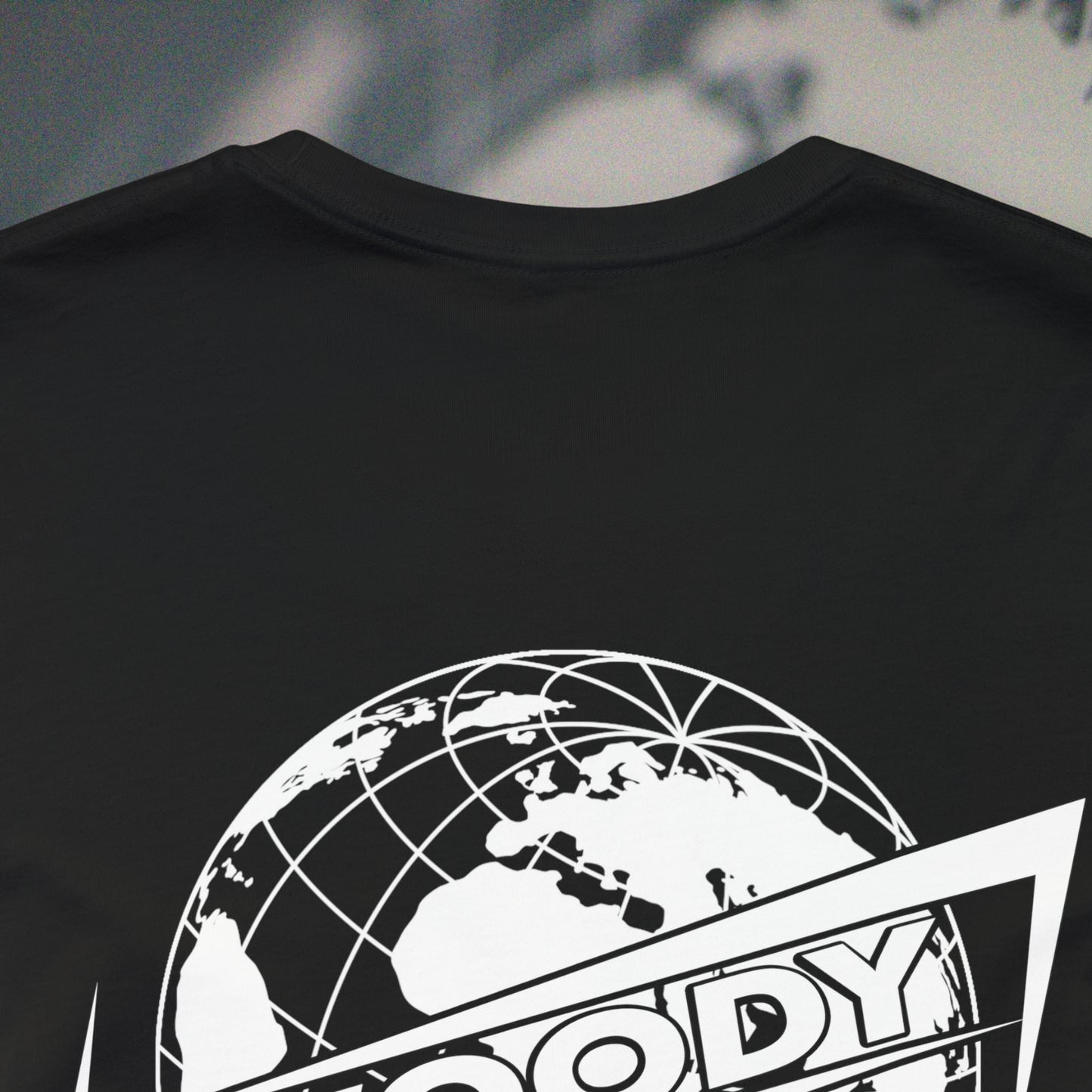 Woody Worldwide - Black - T-Shirt